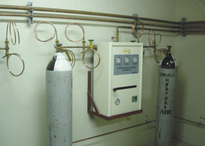 DUMED Medical Gas Supply Manifold Semi Automatic